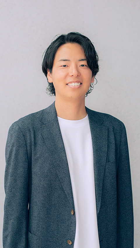 日山友輔